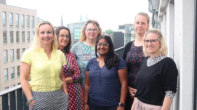 Gruppenfoto der FGB-Sprecherinnen Hilda Husser, Tatjana Galambos, Regina Wenski, Lara Heckrott, Claudia Zierul, Sarah Gollnast